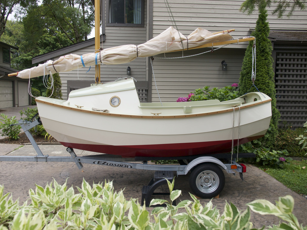 keep your sailboat on a trailer during a hurricane